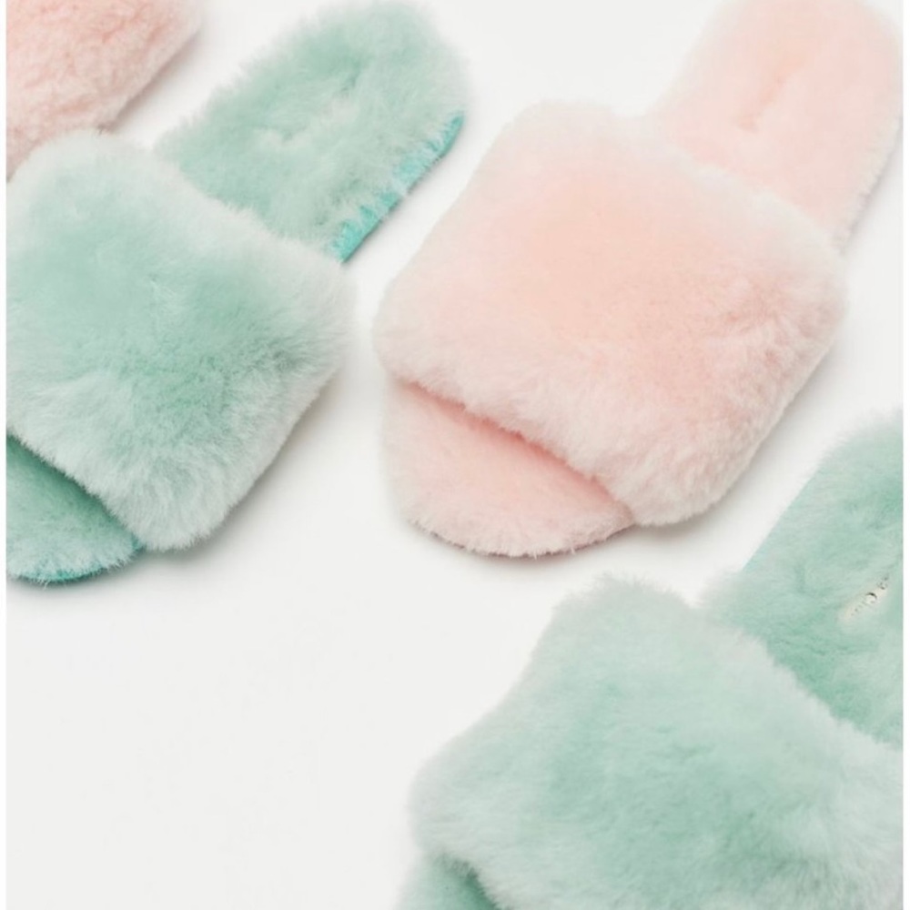 NWT Casa Clara Anthropologie Green Slippers